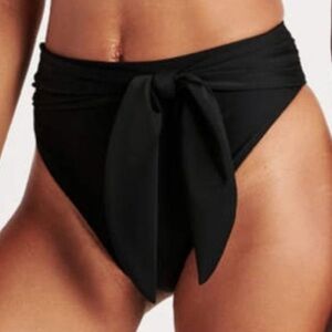 Abercrombie & Fitch• bikini bottoms🖤